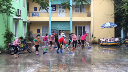        Thứ Sáu ngày 14/2/2020, CBGVNV trường MN Phúc Đồng đã thực hiện công tác tổng vệ sinh toàn trường. Đây là lần thứ 3 trong vòng 2 t