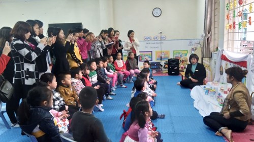 Ngày 28, 29/12 trường mầm non Sơn Ca kết hợp với tổ chuyên môn nhà trường tổ chức kiến tập các tiết thi giáo viên giỏi cấp trường và tiết chuyên đề.