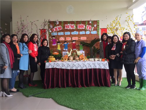Trường mầm non Sơn Ca tham gia thi thực hành giáo viên nhân viên nuôi dưỡng giỏi cấp quận năm học 2018 – 2019.