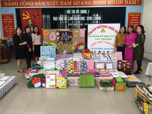 Trường mầm non Sơn Ca tổ chức hội thi đồ dùng dạy học tự làm năm học 2018 - 2019