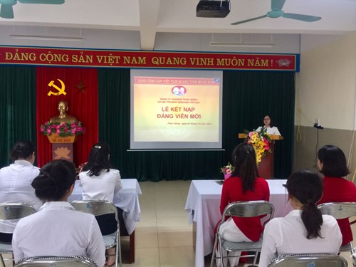 Lễ Kết Nạp Đảng Viên Mới – Trường MN Tân Mai.