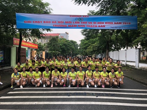 Công đoàn trường mầm non Thạch  bàn tổ chức chạy giải báo Hà Nội mới lần thứ 46 trong CBGVNV trường mầm non Thạch Bàn năm 2019.