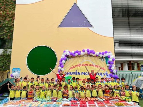 Các bé Mẫu giáo lớn trường MN Thạch Bàn tưng bừng ngày hội Cắm Trại 