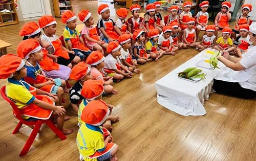 Tuần lễ ẩm thực của các bé lớp Mẫu giáo bé C4 Trường MN Thạch Bàn 