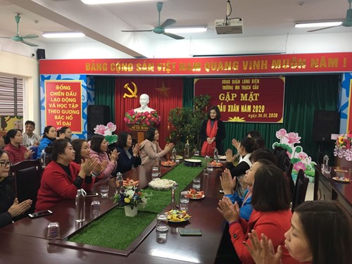 Trường mầm non Thạch Cầu tổ chức gặp mặt đầu xuân nhân dịp tết Nguyên Đán Canh Tý 2020