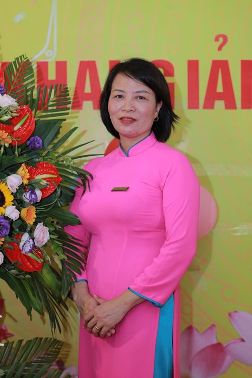 Cô giáo Nguyễn Thị Kim Chi – Người giáo viên luôn tâm huyết với nghề, luôn đi đầu trong mọi hoạt động của nhà trường.