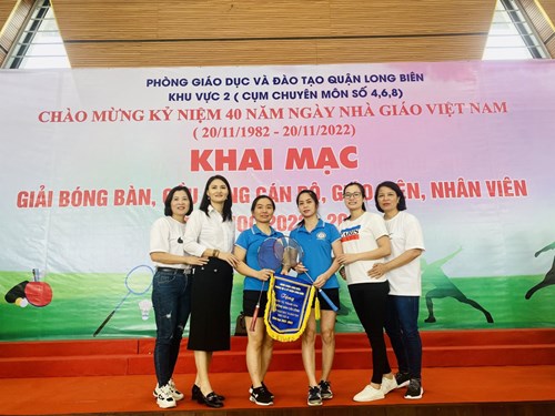Trường mầm non Thạch Cầu tham dự khai mạc giải bóng bàn, cầu lông cho cán bộ giáo viên nhân viên cụm chuyên môn số 4,6,8 năm học 2022 – 2023.