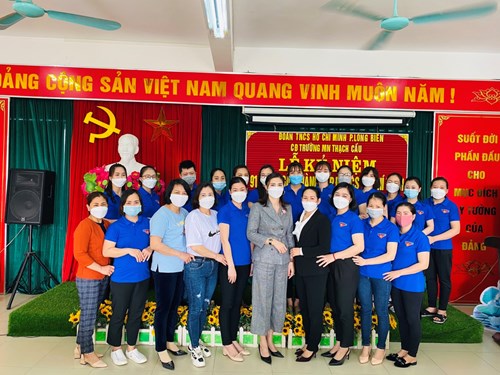 Chi đoàn trường mầm non Thạch Cầu tổ chức lễ kỷ niệm 91 năm ngày thành lập đoàn TNCS Hồ Chí Minh ( 26/3/1931- 26/3/2022)