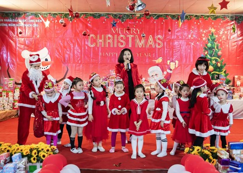 Trường mầm non Thạch Cầu tổ chức liên hoan văn nghệ mừng lễ giáng sinh và chào đón năm mới 2020 