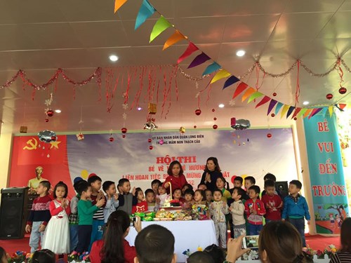 Trường mầm non Thạch Cầu tưng bừng tổ chức liên hoan văn nghệ mừng sinh nhật các bé tháng 2 và tiệc buffet 