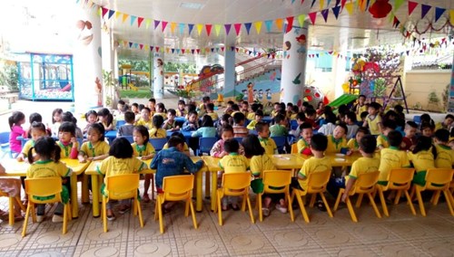 Trường mầm non Thạch Cầu tưng bừng tổ chức cho các bé tham gia tết Hàn thực trong không khí vui tươi , hào hứng 
