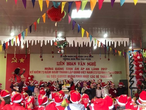 Trường mầm non Thạch Cầu tổ chức liên hoan văn nghệ chào đón Noel và chúc mừng năm mới