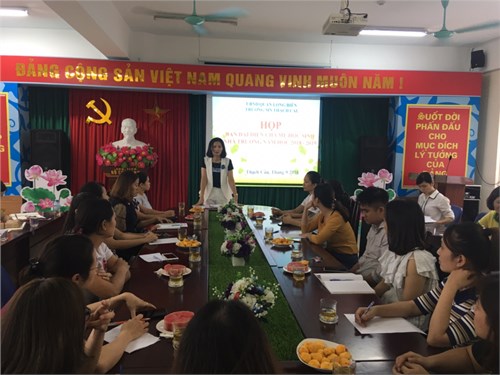Trường MN Thạch Cầu tổ chức họp Ban đại diện cha mẹ học sinh nhà trường năm học 2018-2019