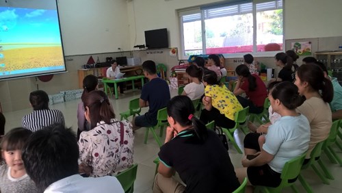 Trường mầm non Thạch Cầu tổ chức họp phụ huynh tổng kết năm học 2016 -2017 
