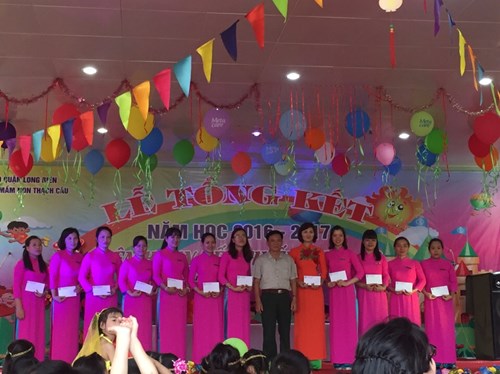 Trường mầm non Thạch Cầu tưng bừng tổ chức lễ tổng kết năm học 2016 – 2017 và liên hoan vui tết thiếu nhi 1/6