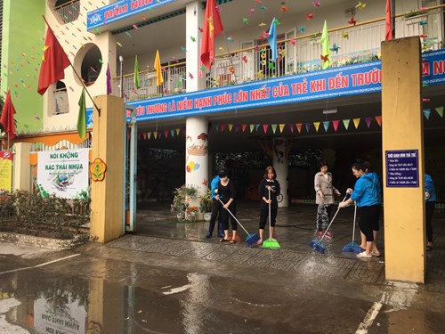 Trường mầm non Thạch Cầu tổ chức tổng vệ sinh toàn trường và kiểm kê tài sản trước nghỉ tết Nguyên Đán năm 2020