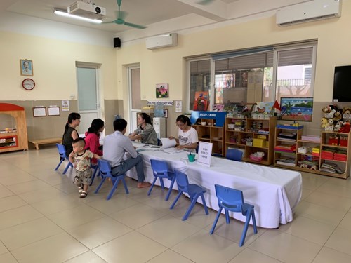 Trường mầm non Thạch cầu tuyển sinh trực tiếp năm học 2018-2019
