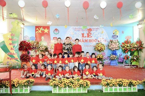 Hân hoan chào đón các bé lớp MGBC2 - Trường mầm non Thạch Cầu ngày khai giảng năm học mới 