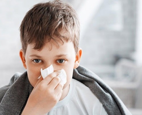 Trẻ bị chảy nước mũi: Nguyên nhân và cách chữa sổ mũi cho trẻ hiệu quả