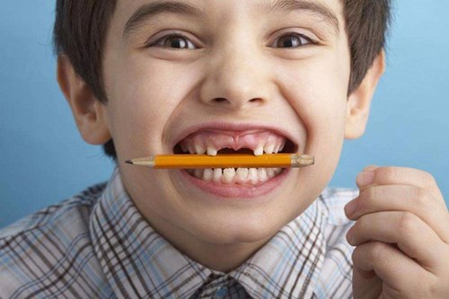 4 thói quen xấu ảnh hưởng đến sự phát triển của răng nên từ bỏ