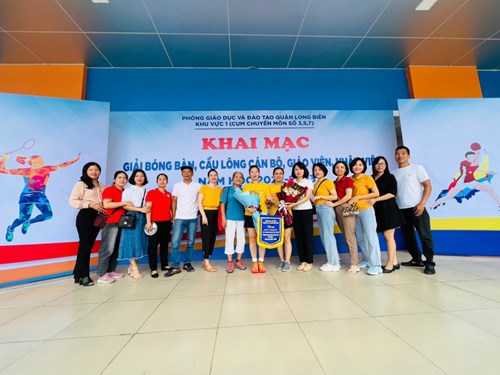 Công đoàn trường MN Thượng Thanh tham gia Giải cầu lông năm học 2022- 2023