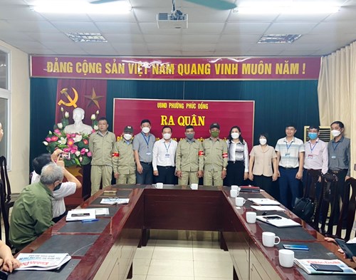 UBND quận Long Biên tổ chức ra quân tuyên truyền, bắt chó thả rông trên địa bàn