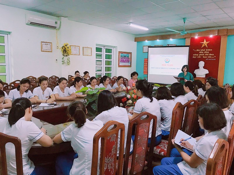 Trường MN Thượng Thanh tổ chức hội nghị triển khai nhiệm vụ năm học 2019 – 2020