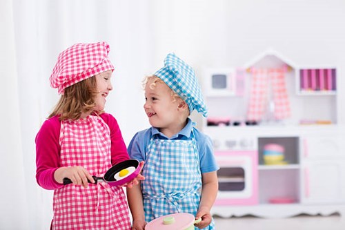 Cách giữ an toàn cho trẻ trong nhà bếp