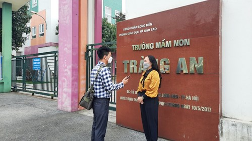  Ngày 12/4/2022, Báo cổng giao tiếp điện tử thành phố về Ghi nhận công tác chuẩn bị của trường MN Tràng An - quận Long Biên về việc đón trẻ trở lại trường sau thời gian nghỉ phòng chống dịch Covid-19