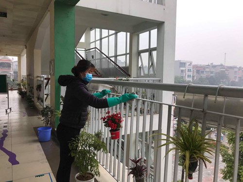 Sáng thứ 6 ngày 21/2 giáo viên lớp MGL A3 trường mn Tràng An đã thực hiện vệ sinh lần 4