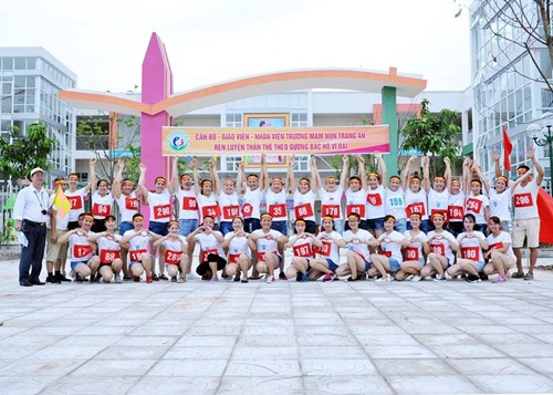 Trường Mầm non Tràng An  hưởng ứng Giải chạy Báo Hà nội mới lần thứ 44 - Vì hòa bình năm 2017. 