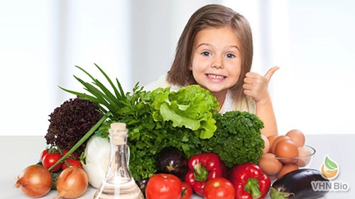 Những loại rau, củ nào nên và không nên ăn sống để bảo vệ sức khỏe?