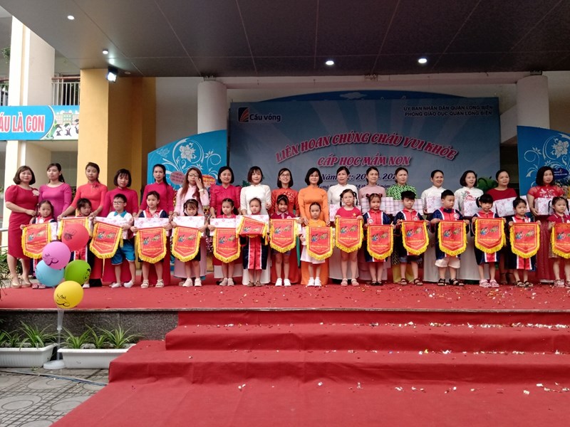 Trường mầm non Tuổi Hoa  tham gia “Liên hoan chúng cháu vui khỏe cấp học mầm non Quận Long Biên” năm học 2020-2021