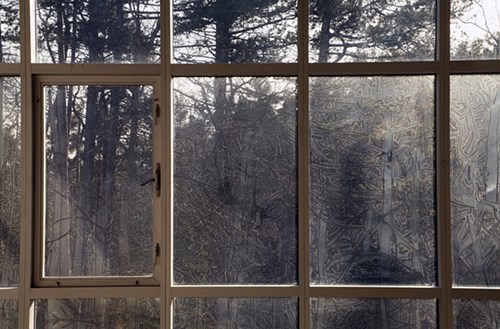 Lau sạch cửa sổ để ngắm nhìn thế giới – Câu chuyện dạy về sự cẩn trọng
