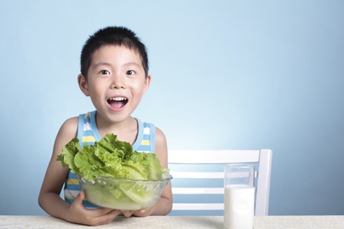 10 điều không thể bỏ qua khi cho bé ăn rau