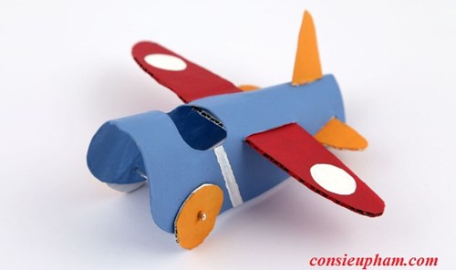 Cách làm máy bay đồ chơi cho bé từ lõi giấy vệ sinh