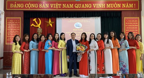 Chi bộ trường mầm non Việt Hưng tổ chức kiện toàn cấp ủy và bầu bí thư chi bộ nhiệm kỳ 2020-2022
