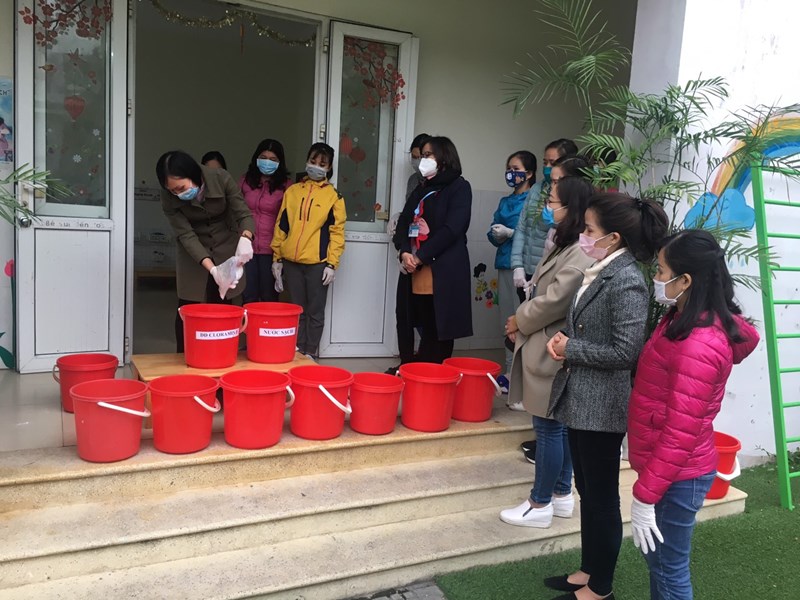 Công tác vệ sinh môi trường khử khuẩn phòng, chống dịch nCoV tại nhà trường