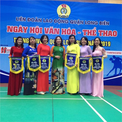 Công đoàn trường mầm non Việt Hưng tham gia ngày hội thể dục- thể thao năm 2019 do Liên đoàn lao động quận Long Biên tổ chức.