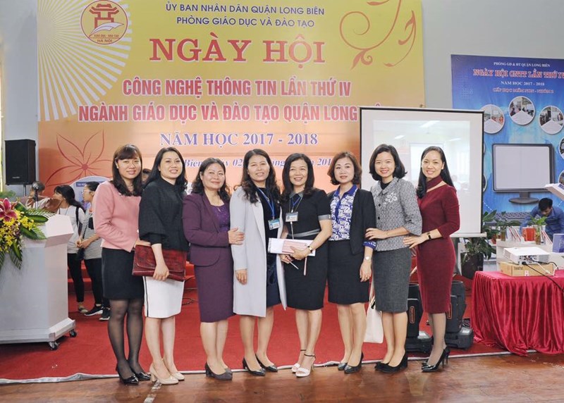 Trường mầm non Việt Hưng tham gia ngày hội công nghệ thông tin lần thứ IV nghành giáo dục và đào tạo quận Long Biên năm học 2017-2018.