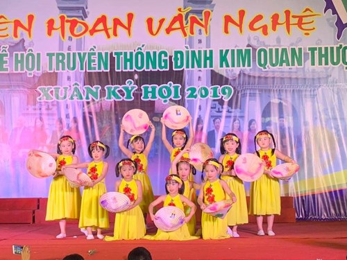 Các tiết mục văn nghệ đặc sắc của cô và trò trường mầm non Việt Hưng tham gia ngày lễ hội truyền thống Kim Quan và lễ hội truyền thống Trường Lâm năm 2019.
