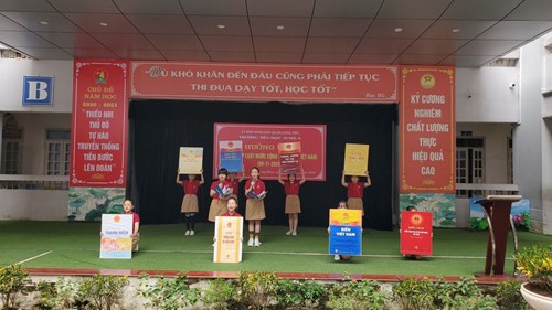 Trường Tiểu học ÁI Mộ A tổ chức “ Hưởng ứng ngày Pháp luật nước Cộng hòa Xã hội Chủ nghĩa Việt Nam”