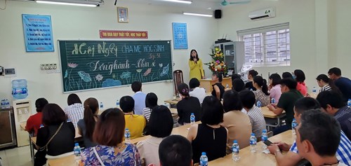 Trường Tiểu học Ái Mộ A tổ chức họp phụ huynh học sinh đầu năm Năm học 2022 -2023