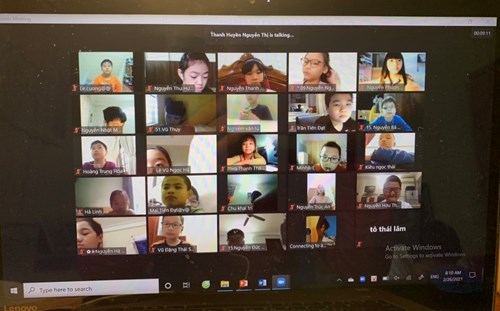 Trường Tiểu học Ái Mộ B tổ chức hướng dẫn học sinh ôn tập qua Internet, dạy học từ xa hiệu quả
