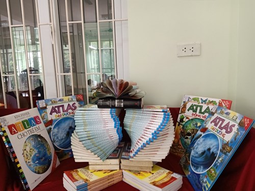 Một số hoạt động hưởng ứng Ngày Sách và Văn hóa đọc Việt Nam năm 2022 tại Thư viện trường tiểu học Ái Mộ B