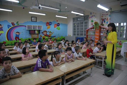 Cảm xúc buổi chào đón học sinh lớp 1 năm học 2019 – 2020 ở trường Tiểu học Ái Mộ B