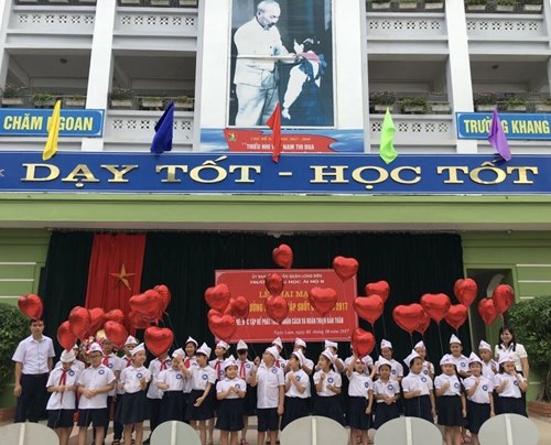 Trường Tiểu học Ái Mộ B tổ chức Lễ khai mạc hưởng ứng tuần lễ học tập suốt đời năm 2017