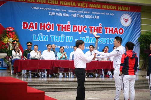 Phường Ngọc Lâm quận Long Biên tổ chức Đại hội thể dục thể thao tại Tiểu học Ái Mộ B