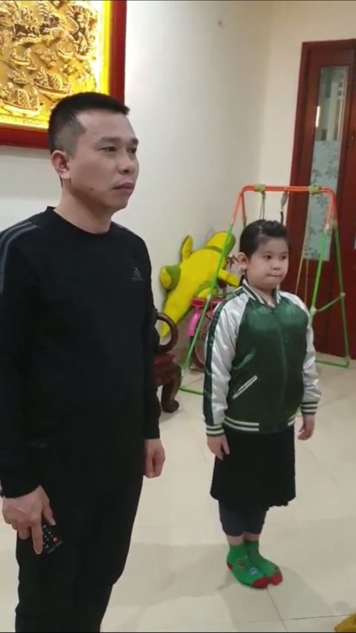 Học sinh trả bài môn thể dục tuần 19 ( Nguyễn Cao Kỳ Duyên -3A3 )