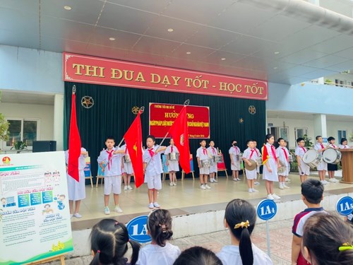 Trường Tiểu học Bồ Đề tổ chức Hưởng ứng ngày Pháp luật nước cộng hòa XHCN Việt Nam năm 2022